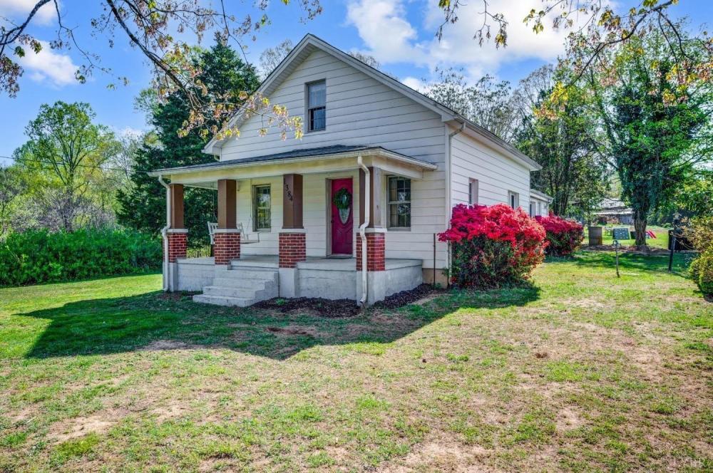 Currently Displayed Property Photo