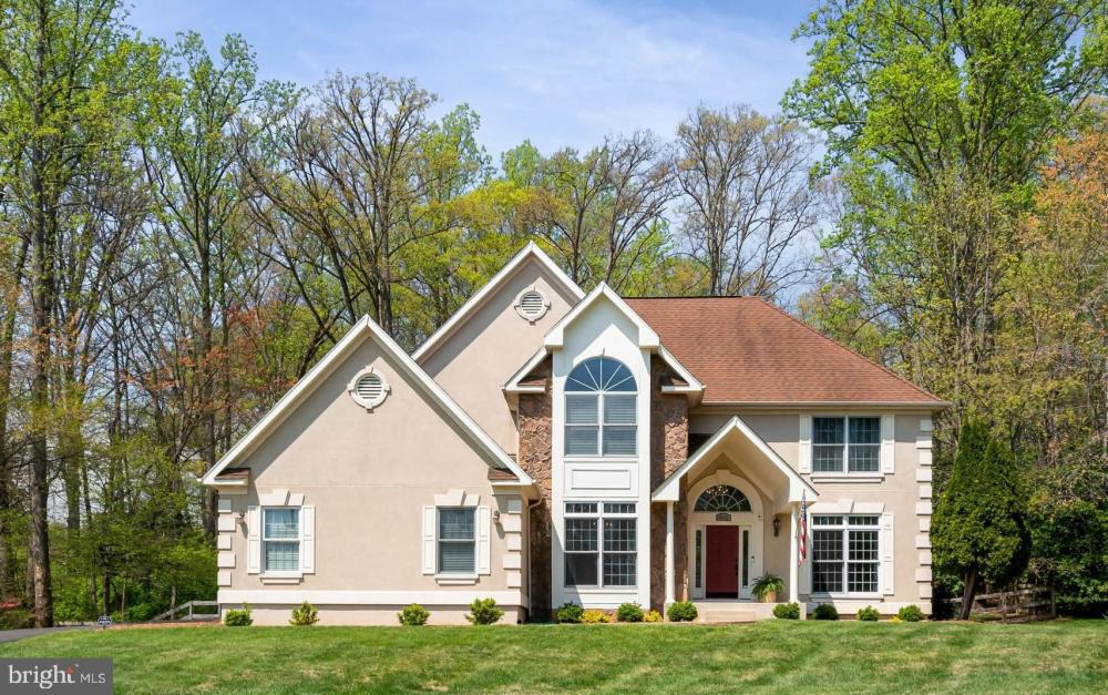 Currently Displayed Property Photo